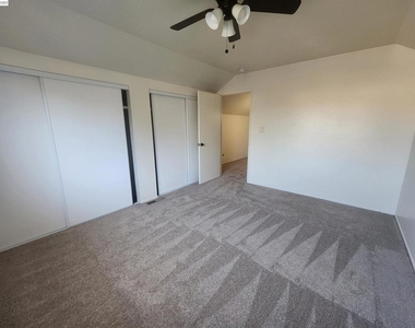 1829 Rosetree Ct - Photo Thumbnail 33