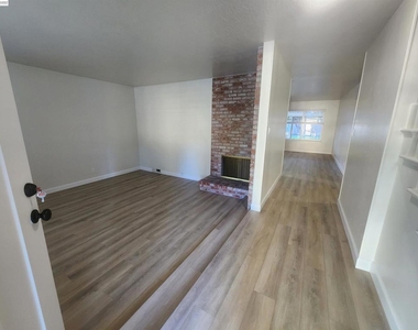 1829 Rosetree Ct - Photo Thumbnail 1