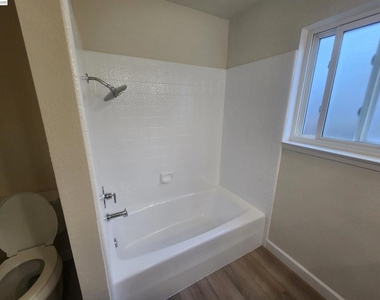 1829 Rosetree Ct - Photo Thumbnail 19