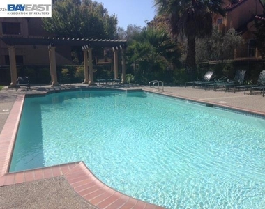 440 Bollinger Canyon - Photo Thumbnail 11