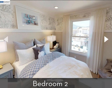 17790 Calle Granada - Photo Thumbnail 12