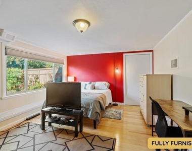 453 Dimm Street - Photo Thumbnail 17