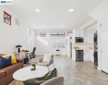 2932 Filbert St - Photo Thumbnail 22