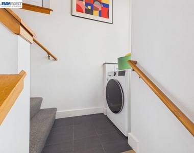 2932 Filbert St - Photo Thumbnail 14