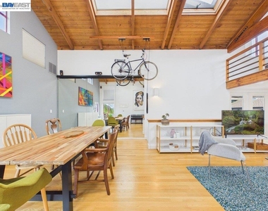 2932 Filbert St - Photo Thumbnail 11