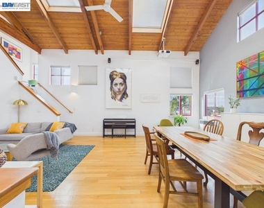 2932 Filbert St - Photo Thumbnail 13