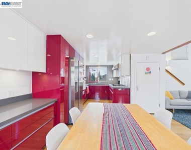 2932 Filbert St - Photo Thumbnail 7