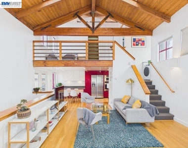 2932 Filbert St - Photo Thumbnail 1