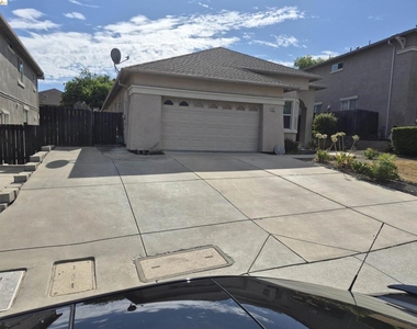 4127 Cherry Point Ct - Photo Thumbnail 1