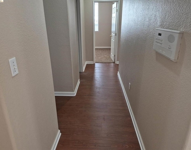 4127 Cherry Point Ct - Photo Thumbnail 6