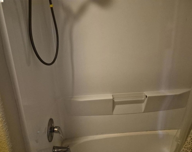 4127 Cherry Point Ct - Photo Thumbnail 10