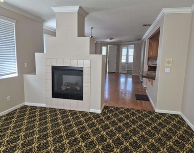 4127 Cherry Point Ct - Photo Thumbnail 5