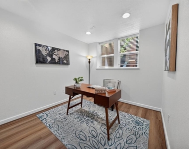 1656 Lee Way - Photo Thumbnail 8