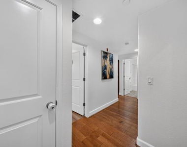1656 Lee Way - Photo Thumbnail 22