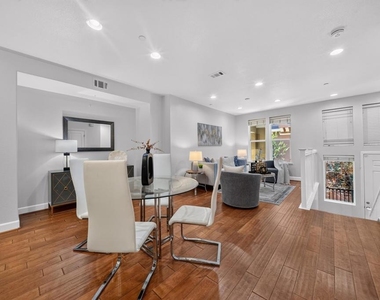 1656 Lee Way - Photo Thumbnail 15