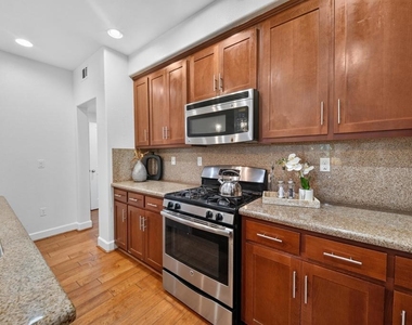 1656 Lee Way - Photo Thumbnail 20
