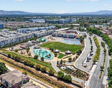 1656 Lee Way - Photo Thumbnail 2