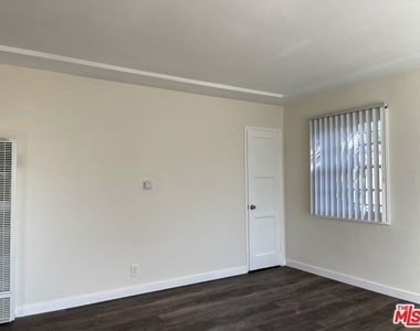 5113 W 20th Street - Photo Thumbnail 9