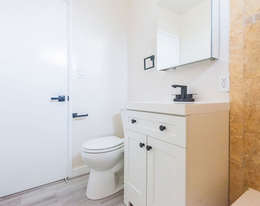 2107 Pullman - Photo Thumbnail 19