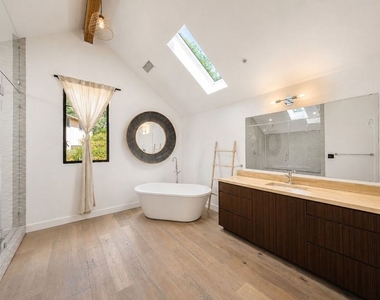 2230 Glendale Boulevard - Photo Thumbnail 24