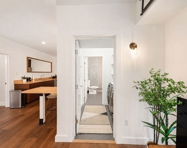 2230 Glendale Boulevard - Photo Thumbnail 32