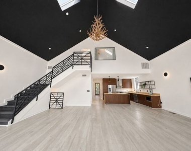 2230 Glendale Boulevard - Photo Thumbnail 5