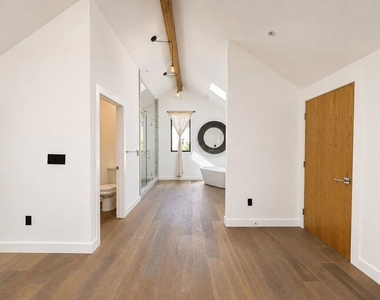 2230 Glendale Boulevard - Photo Thumbnail 22