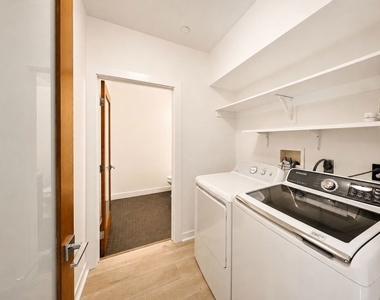 2230 Glendale Boulevard - Photo Thumbnail 11
