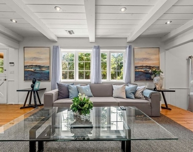 23057 Sylvan Street - Photo Thumbnail 23