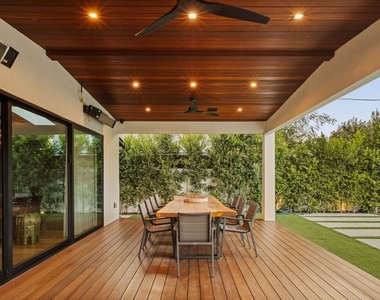 23283 Erwin Street - Photo Thumbnail 29