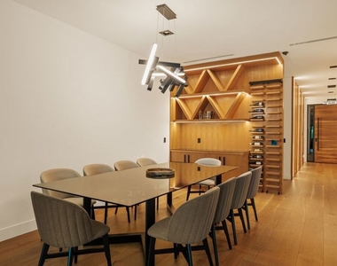 23283 Erwin Street - Photo Thumbnail 12