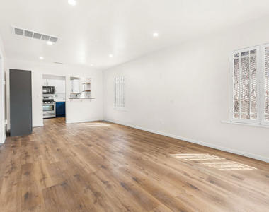 1351 W 70th Street - Photo Thumbnail 5