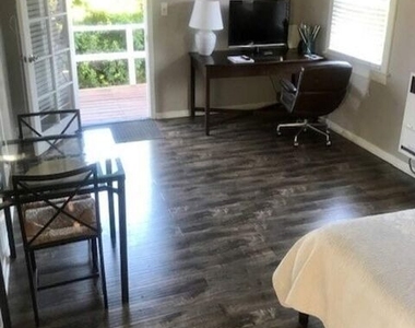 8655 Clifton Way - Photo Thumbnail 10