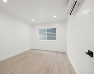 1201 Ohio Ave - Photo Thumbnail 16
