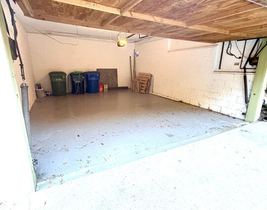 8535 Lookout Mountain Avenue - Photo Thumbnail 20