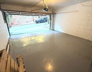 8535 Lookout Mountain Avenue - Photo Thumbnail 21