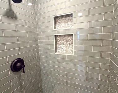 8535 Lookout Mountain Avenue - Photo Thumbnail 17
