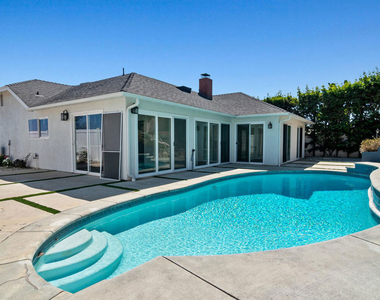18133 Wakecrest Drive - Photo Thumbnail 9