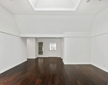 18133 Wakecrest Drive - Photo Thumbnail 16
