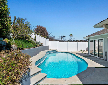 18133 Wakecrest Drive - Photo Thumbnail 7