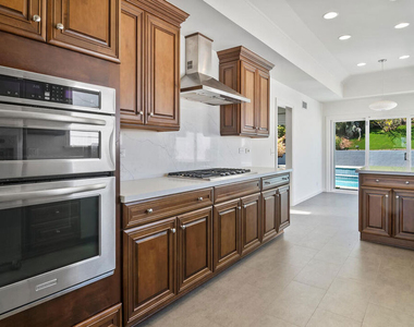 18133 Wakecrest Drive - Photo Thumbnail 22