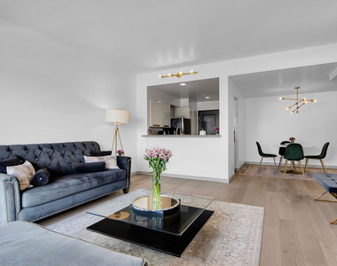 1155 N La Cienega Boulevard - Photo Thumbnail 6