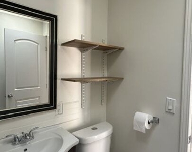 1849 S Wilton Place - Photo Thumbnail 16