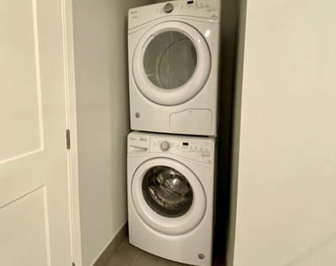 8017 W Norton Avenue - Photo Thumbnail 9