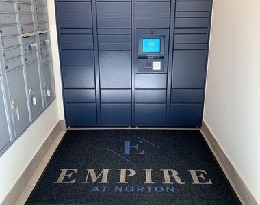 8017 W Norton Avenue - Photo Thumbnail 20