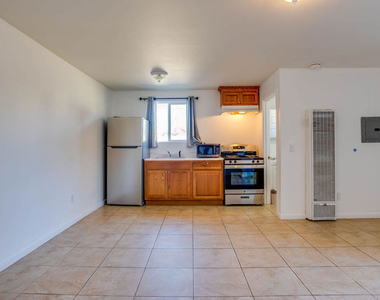 1478 W 29th Street - Photo Thumbnail 5