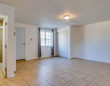 1478 W 29th Street - Photo Thumbnail 3