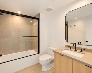 1825 N New Hampshire Avenue - Photo Thumbnail 14