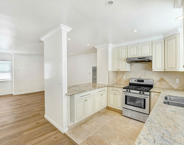 2227 Montana Avenue - Photo Thumbnail 5