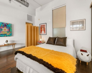 13320 Beach Avenue - Photo Thumbnail 14